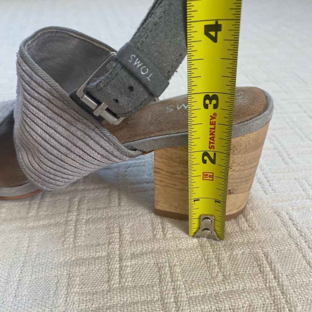 Toms grey corduroy block heel sandals. - Picture 8 of 8